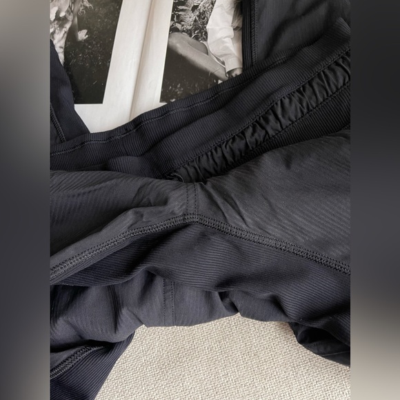 Lululemon Dance Studio Crop Pants Inseam 25” In Black Size 8 - Picture 8 of 16